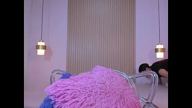 Izelevans online show from February 13, 2026, 11:39 am