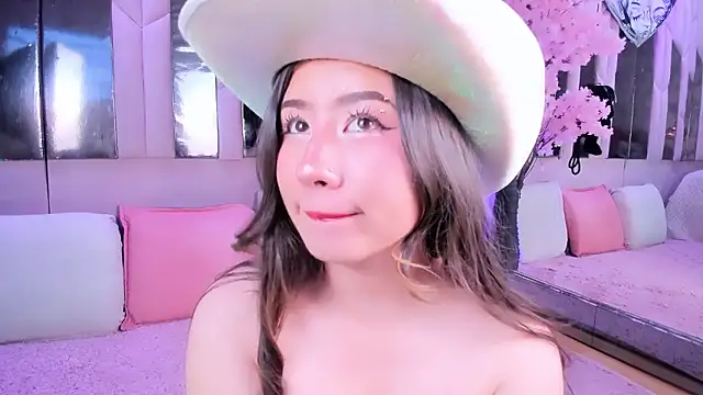 Naomistart online show from January 9, 2026, 9:38 pm