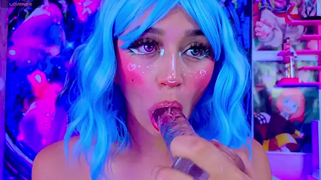 kitty niki online show from December 13, 2025, 8:25 pm