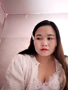 One-two22 online show from December 3, 2025, 12:25 pm