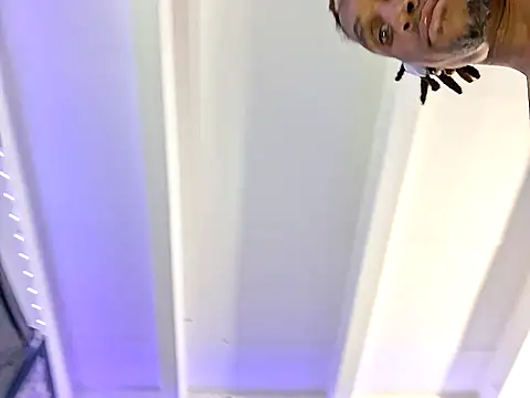 MTheRealrDLlongCrippler online show from April 1, 2026, 3:29 am