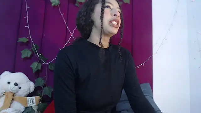 Tinyy Star online show from December 14, 2025, 7:07 pm