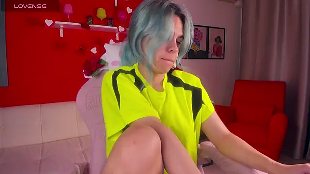 LiraBelle online show from February 17, 2026, 3:14 am