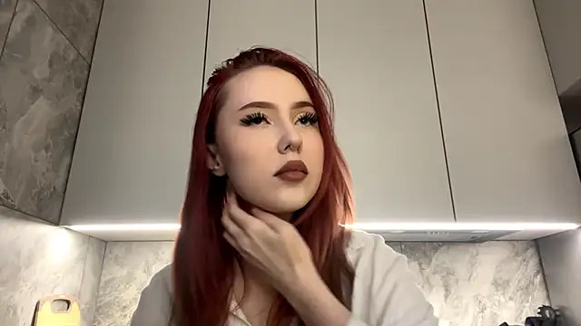 Snapshot of DaphineMckoy chatting on December 1, 2025, 8:19 am DaphineMckoy online show from December 1, 2025, 8:19 am