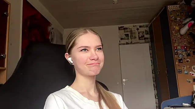 JesicaMortensen online show from November 27, 2025, 8:16 am