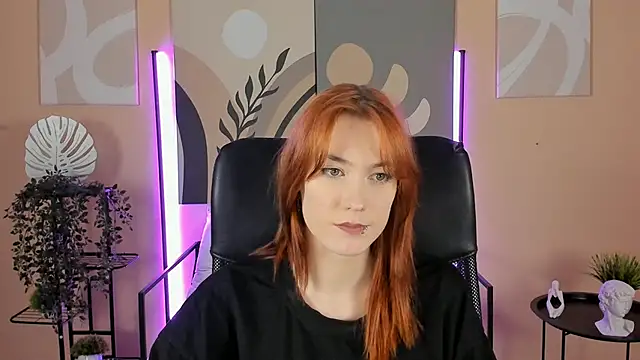 Snapshot of SierraHarper chatting on November 29, 2025, 12:08 pm SierraHarper online show from November 29, 2025, 12:08 pm