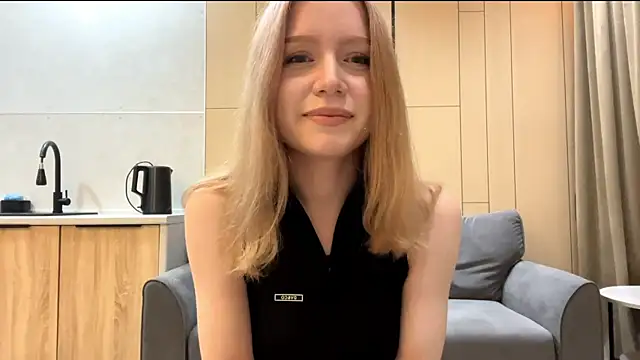 Snapshot of Alice_meow15 chatting on November 26, 2025, 8:32 pm Alice meow15 online show from November 26, 2025, 8:32 pm