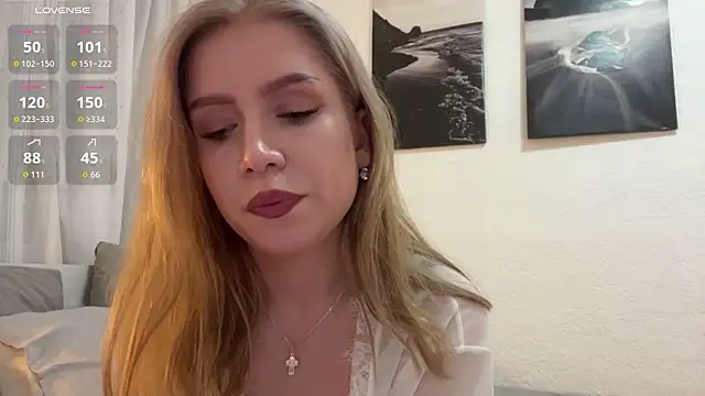 Alice meow15 online show from January 13, 2026, 9:09 pm