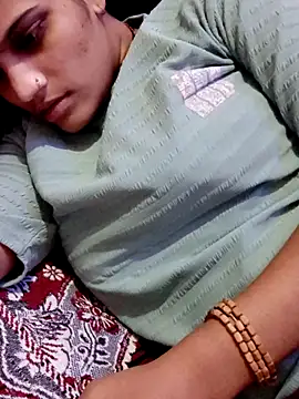 Hot hania online show from November 23, 2025, 2:39 pm