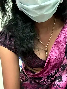 honeygirl6996 online show from May 8, 2026, 6:41 am