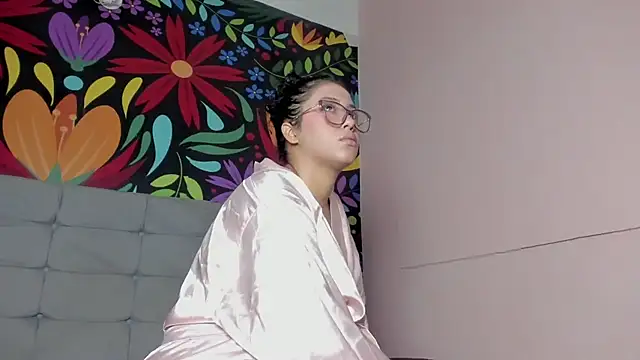 Snapshot of AmberRoses_ chatting on November 26, 2025, 12:50 pm AmberRoses online show from November 26, 2025, 12:50 pm