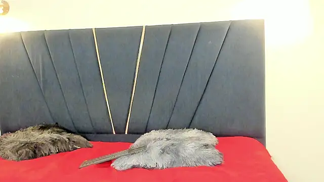 naomi x0 online show from February 24, 2026, 2:09 am