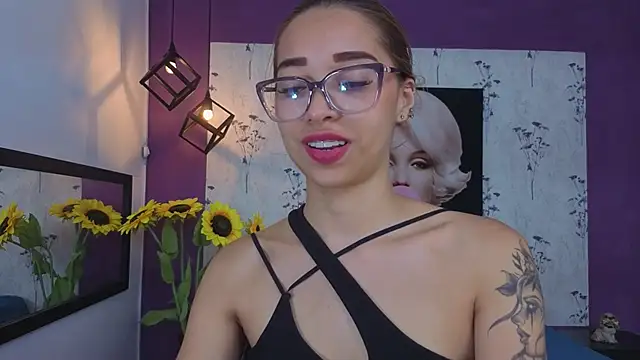 Antonella mc online show from June 3, 2026, 11:35 am