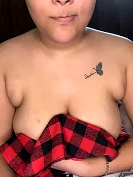 DivyaSharma999 online show from November 26, 2025, 5:03 pm