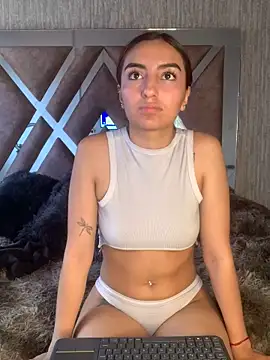 ZoeJohnson Pink online show from December 13, 2025, 8:04 pm