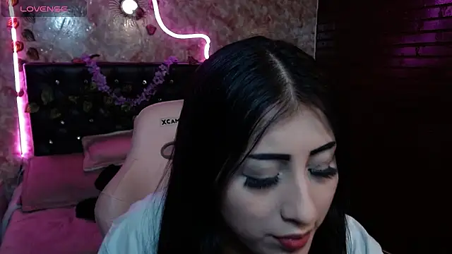 Snapshot of dulcinea77gp chatting on June 3, 2026, 3:53 am dulcinea77gp online show from June 3, 2026, 3:53 am