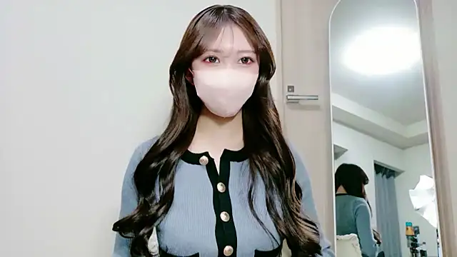 alicechan v online show from May 10, 2026, 3:50 pm