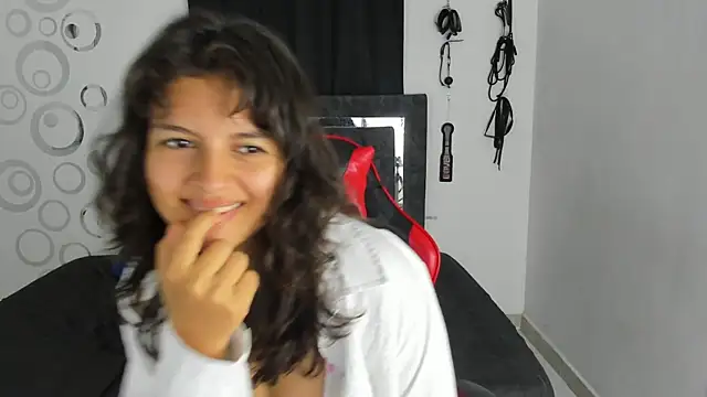 Snapshot of Mia_and_Kenai chatting on November 25, 2025, 12:27 pm Mia and Kenai online show from November 25, 2025, 12:27 pm