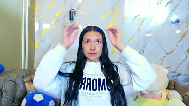 Cloe16  online show from February 17, 2026, 6:47 pm