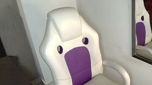 LoganFoster  online show from January 12, 2026, 8:14 pm