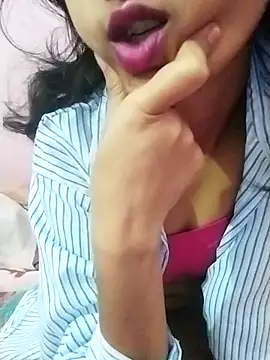 sexylyva online show from December 16, 2025, 4:12 pm