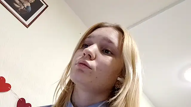 Snapshot of xlo_lax chatting on December 1, 2025, 1:27 pm xlo lax online show from December 1, 2025, 1:27 pm