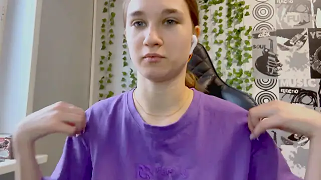 Snapshot of helgicuteness chatting on January 19, 2026, 10:30 am helgicuteness online show from January 19, 2026, 10:30 am