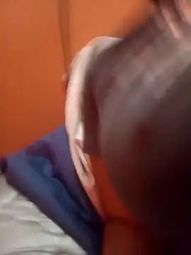 Bizcochitoc4 online show from March 24, 2026, 2:44 pm