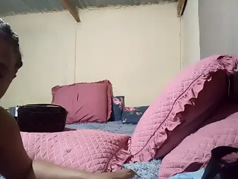 Snapshot of PrettyRose_08 chatting on December 2, 2025, 3:51 pm PrettyRose 08 online show from December 2, 2025, 3:51 pm