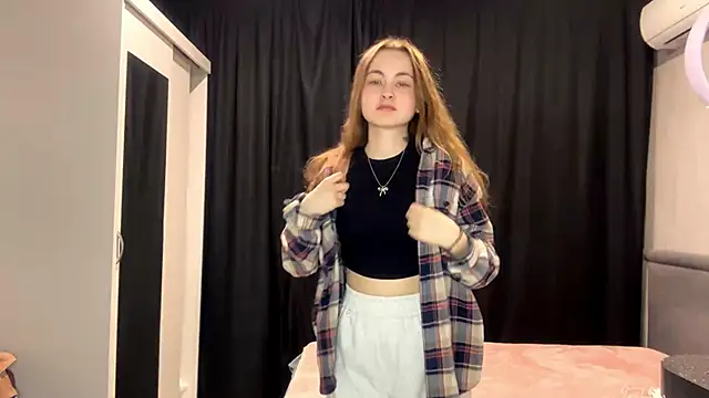 Snapshot of PrettyGhost chatting on November 26, 2025, 3:13 pm PrettyGhost online show from November 26, 2025, 3:13 pm