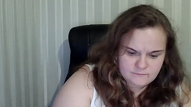 Snapshot of HarmonyKareraa chatting on November 26, 2025, 4:19 pm HarmonyKareraa online show from November 26, 2025, 4:19 pm