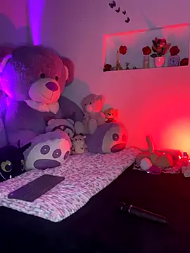 Snapshot of KarolRojas_22 chatting on November 30, 2025, 7:18 pm KarolRojas 22 online show from November 30, 2025, 7:18 pm