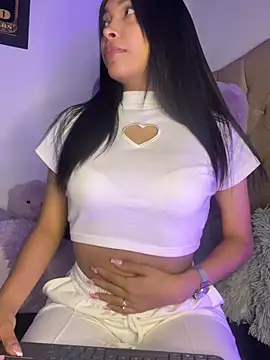 KarolRojas 22 online show from February 5, 2026, 3:55 am