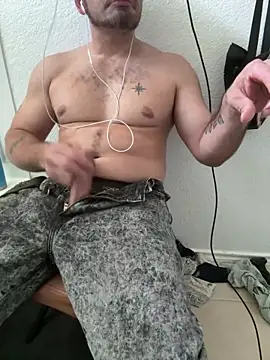 2addictivelyhorny online show from June 9, 2026, 10:10 pm