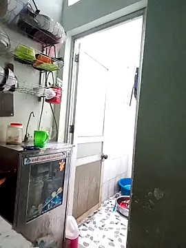 LianLaz online show from February 19, 2026, 1:29 pm