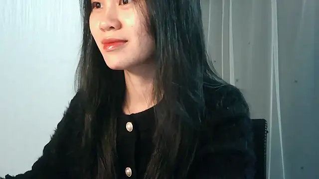 Snapshot of Nunaa18 chatting on November 24, 2025, 2:39 pm Nunaa18 online show from November 24, 2025, 2:39 pm