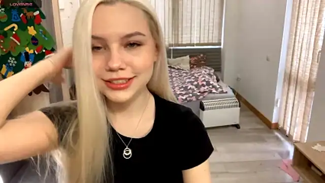 Snapshot of MistikMinx chatting on January 15, 2026, 1:05 pm MistikMinx online show from January 15, 2026, 1:05 pm