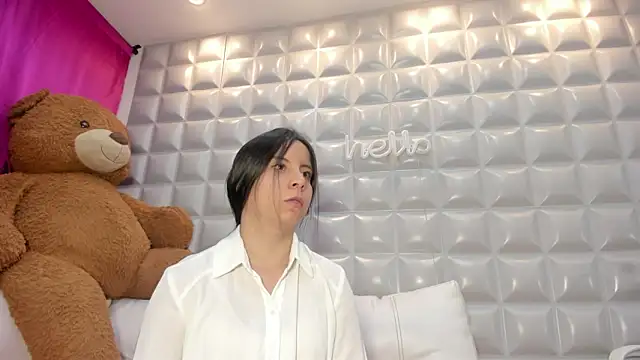 sol-angel online show from February 6, 2026, 3:48 pm