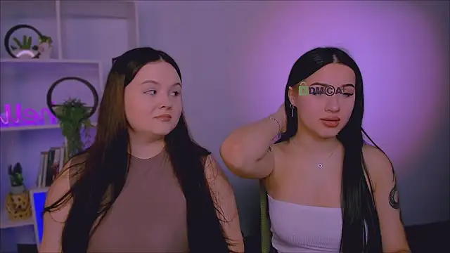 candy flossie1 online show from March 25, 2026, 7:31 pm