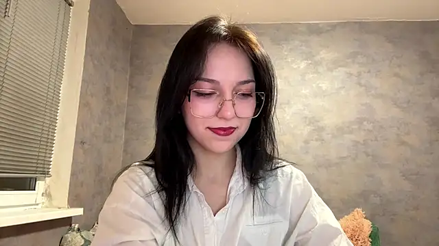 GlibRasher online show from December 17, 2025, 9:21 pm