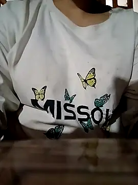 NariShow online show from December 16, 2025, 12:04 am