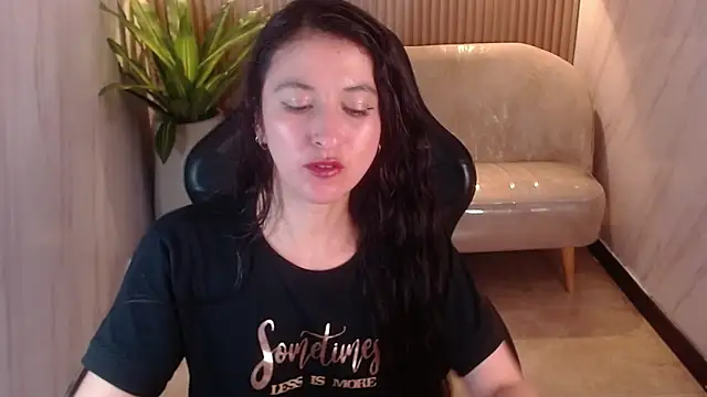 Snapshot of tatiscelis_tf chatting on November 30, 2025, 1:20 am tatiscelis tf online show from November 30, 2025, 1:20 am