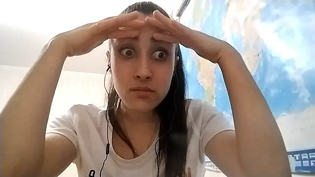 LexusLady online show from December 3, 2025, 6:39 pm