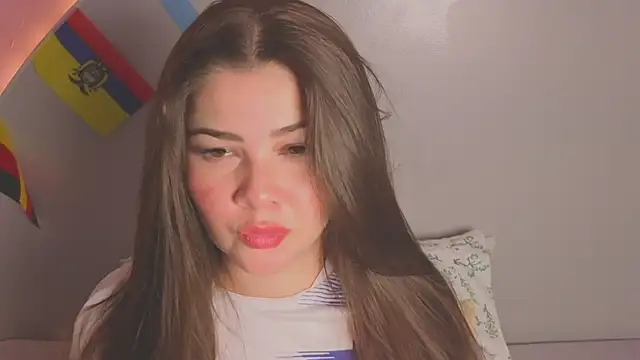 amyvans  online show from July 4, 2026, 8:59 pm