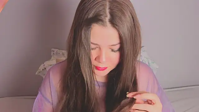 amyvans  online show from August 4, 2026, 9:17 pm