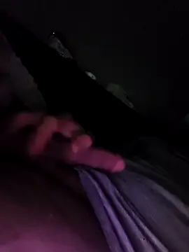 Snapshot of Razvan696969 chatting on February 27, 2026, 7:14 pm Razvan696969 online show from February 27, 2026, 7:14 pm