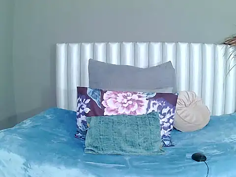 Snapshot of SavageHoney chatting on November 26, 2025, 8:32 pm SavageHoney online show from November 26, 2025, 8:32 pm