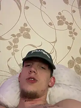 Snapshot of Rabizoon chatting on December 2, 2025, 2:01 pm Rabizoon online show from December 2, 2025, 2:01 pm