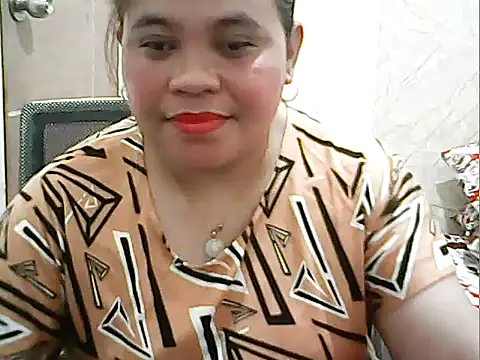 cutechubby online show from February 7, 2026, 1:04 pm