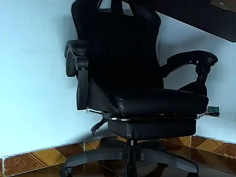 Alphacashmaster777 online show from April 1, 2026, 6:14 am